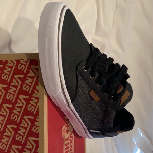 Van’s Men’s size 11 Deluxe Comfort Shoes - Picture 4 of 4